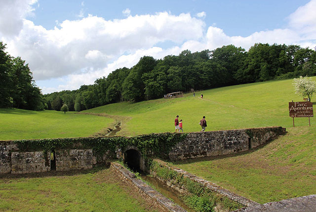 Cadre ressourçant du Parc Aventure de Fontdouce