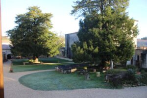 Image des jardins de l'abbaye de Fontdouce
